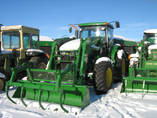 2004 John Deere 7720