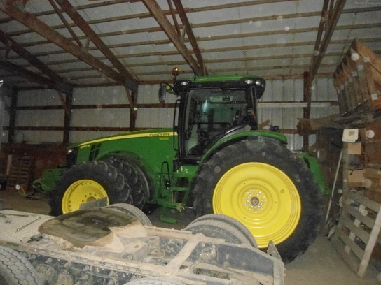 2011 John Deere 8310R