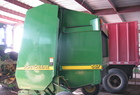 2003 John Deere 567
