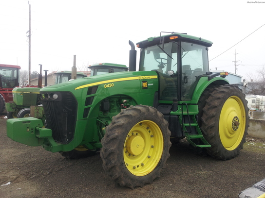 2008 John Deere 8430