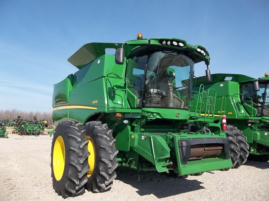 2012 John Deere S670