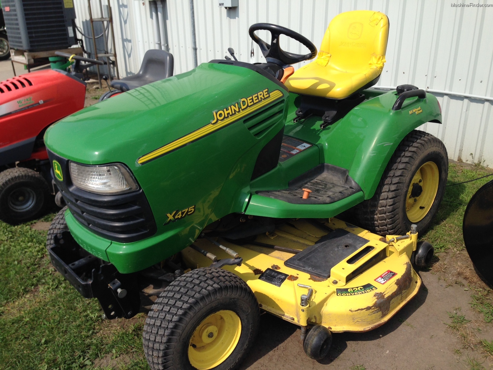 2003 John Deere X475 Lawn & Garden and Commercial Mowing John Deere