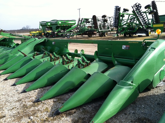 2009 John Deere 608C
