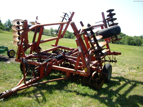  Massey - Ferguson 820