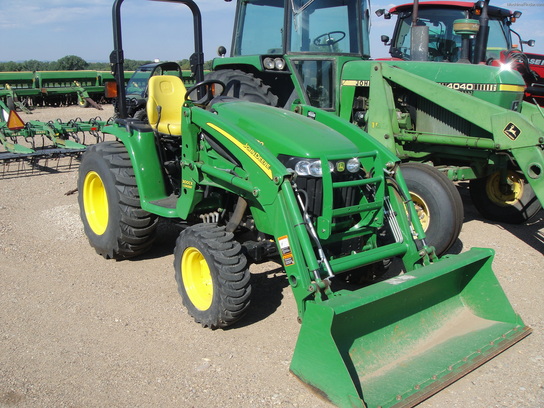 2007 John Deere 3520