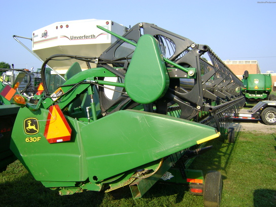 2009 John Deere 630F
