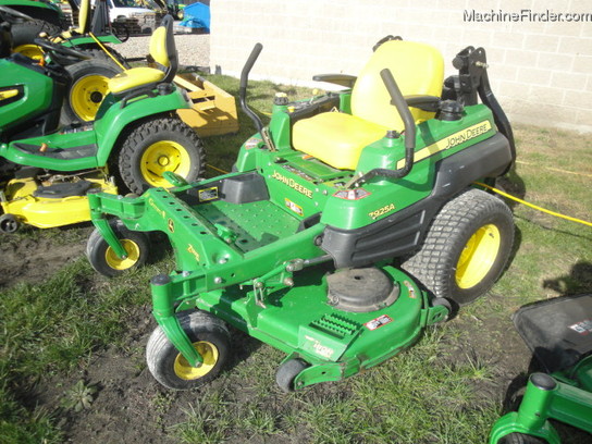 2011 John Deere Z925A