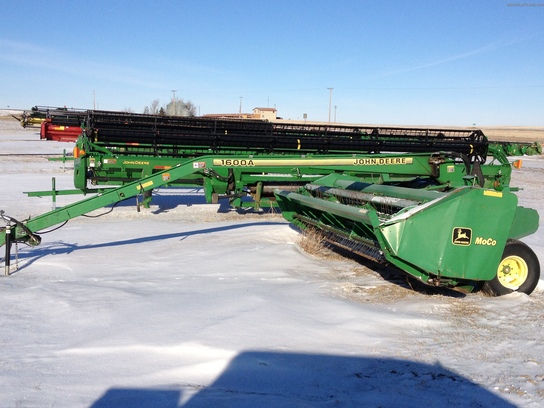 2000 John Deere 1600A