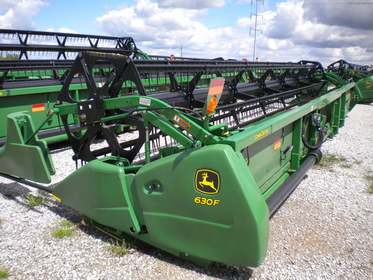2012 John Deere 630F