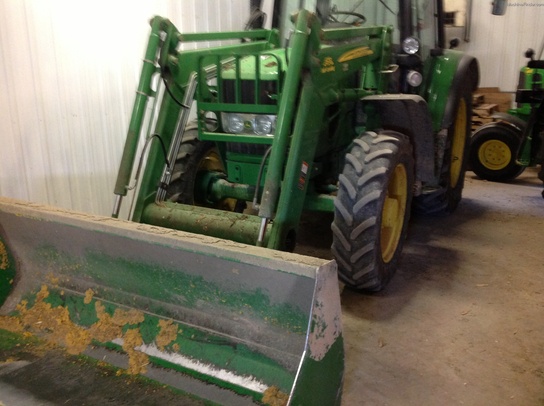 2010 John Deere 6430