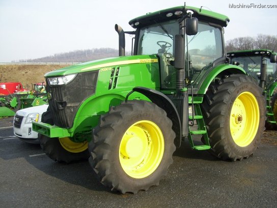 2012 John Deere 7230R