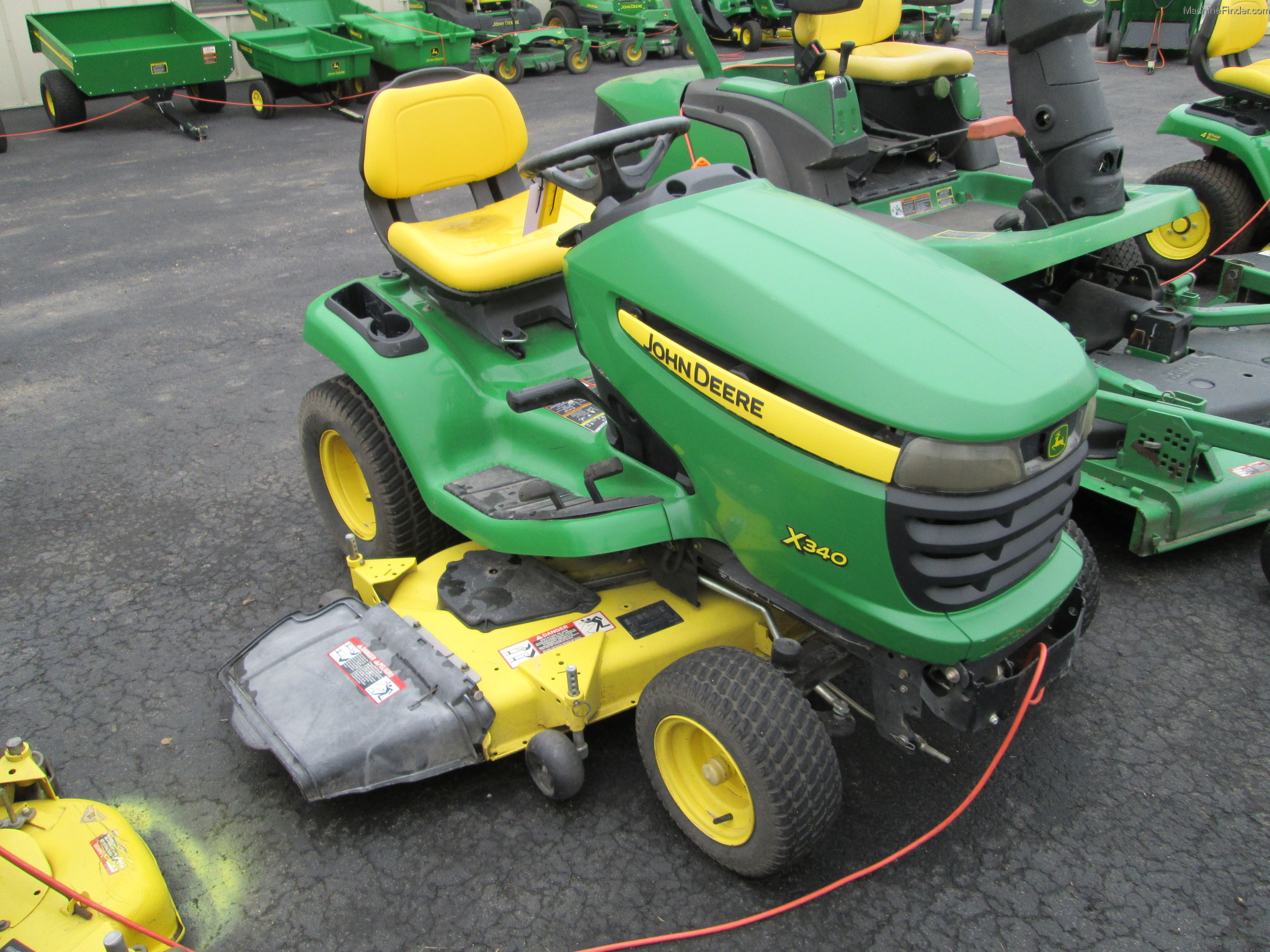 2007 John Deere X340 Lawn & Garden and Commercial Mowing John Deere