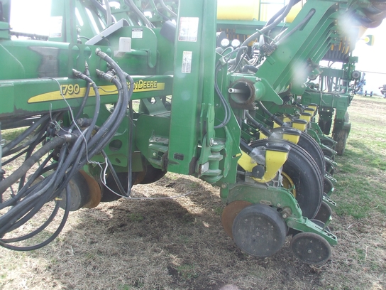 2004 John Deere 1790
