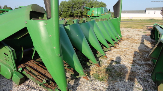 2004 John Deere 893