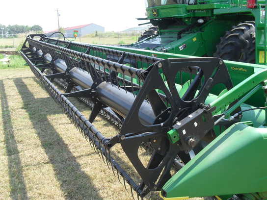 2010 John Deere 630F