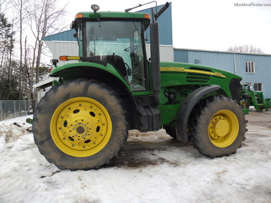 2004 John Deere 7920
