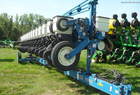 2003 Kinze 3600