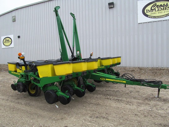 1995 John Deere 7200