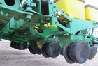 1995 John Deere 7200