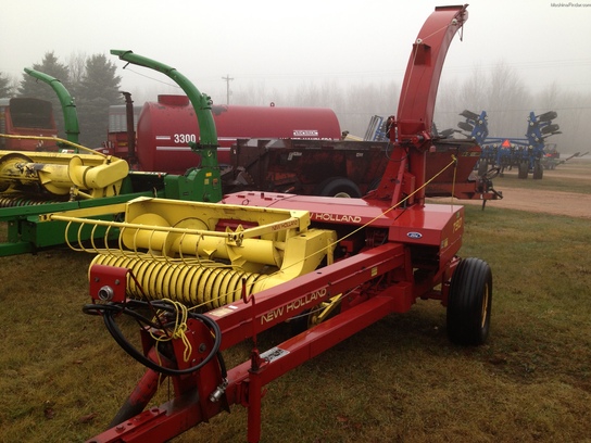 1989 New Holland 790
