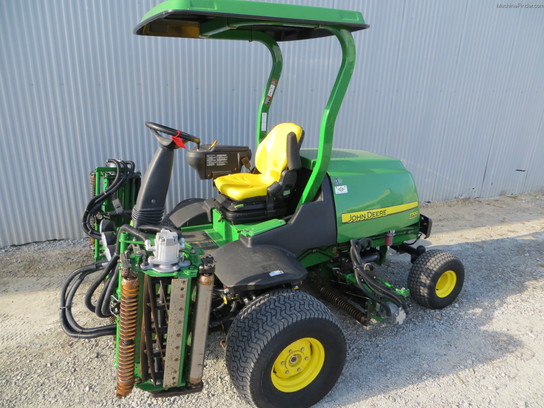 2009 John Deere 7700