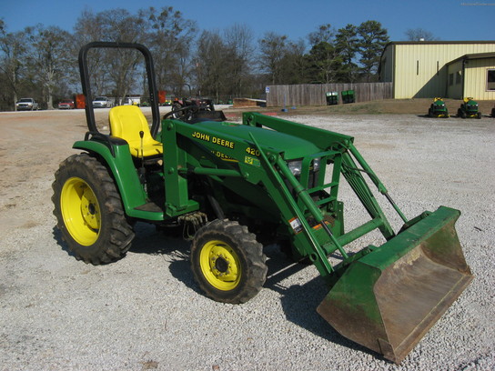 2001 John Deere 4300