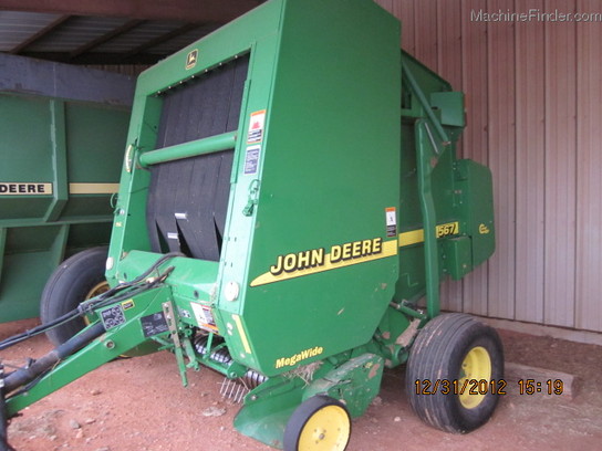 2001 John Deere 567