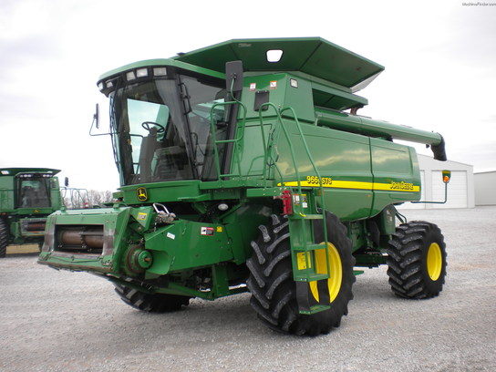 2004 John Deere 9660 STS
