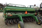 2002 John Deere 1560