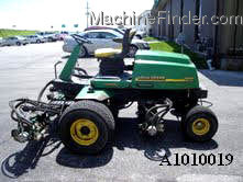 2001 John Deere 3215B