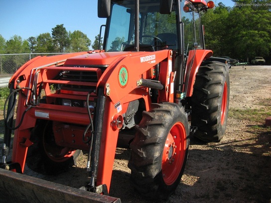 2005 Kubota M8200