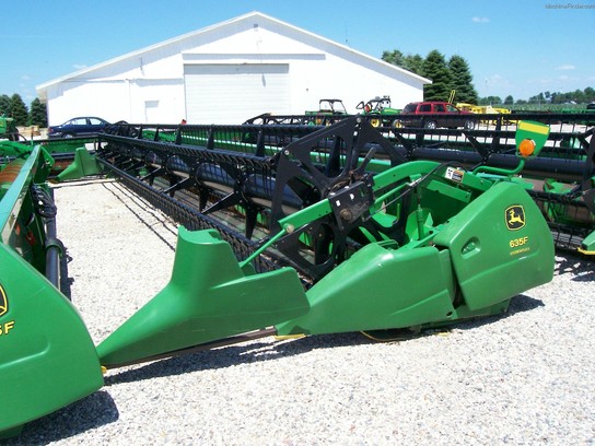 2005 John Deere 635F