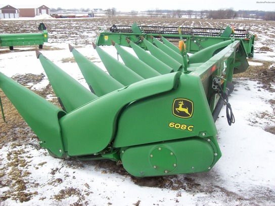 2010 John Deere 608C