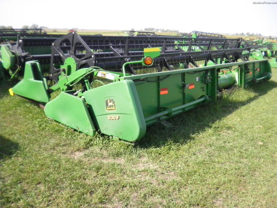 2000 John Deere 930F