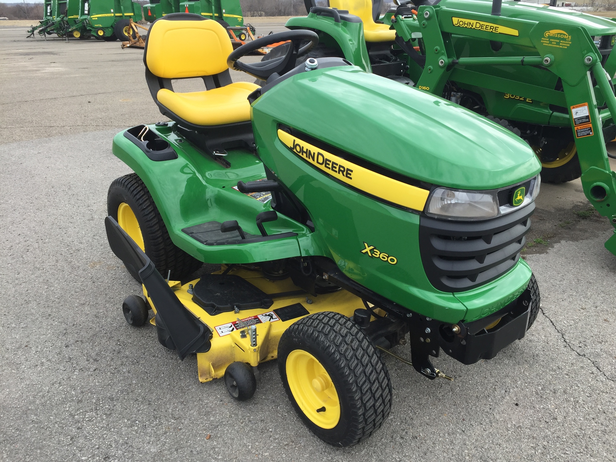 2012 John Deere X360 Lawn & Garden and Commercial Mowing John Deere