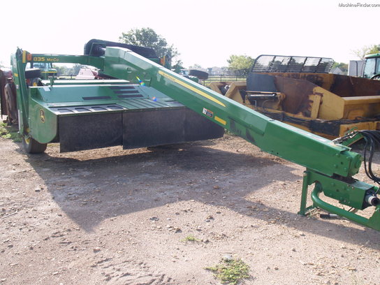2008 John Deere 835