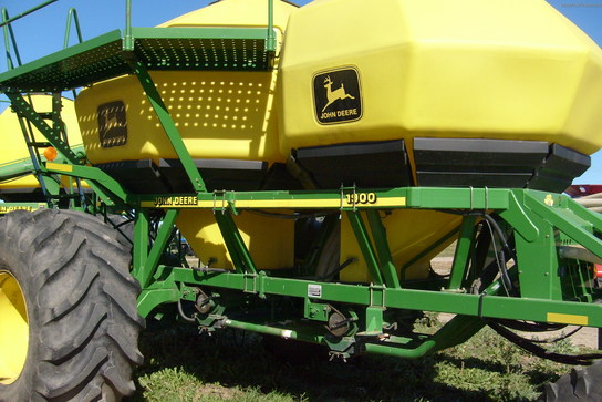  John Deere 1900