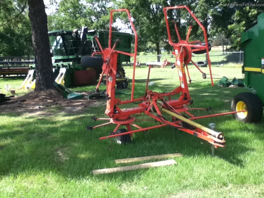 2010 Kuhn 5202THA