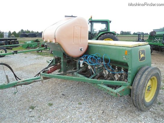  John Deere 8300