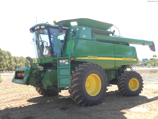 2004 John Deere 9760