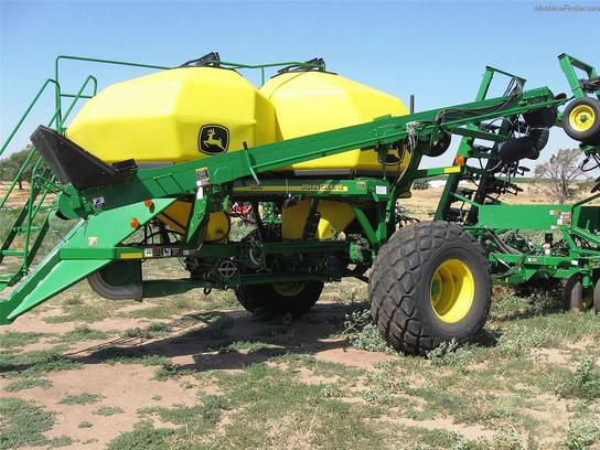 2011 John Deere 1890