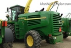 2004 John Deere 7300