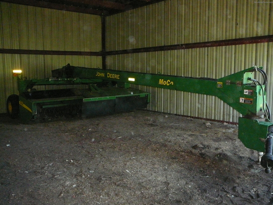2008 John Deere 946
