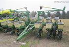 1979 John Deere 7000