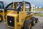  John Deere 320