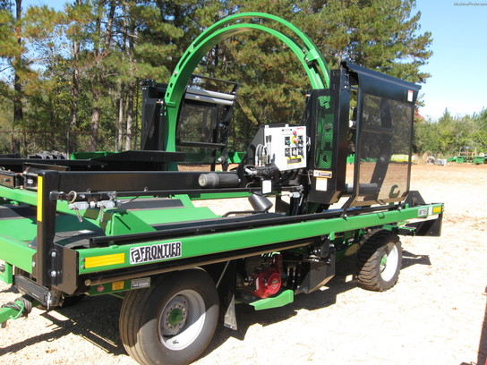 2011 John Deere LW1166