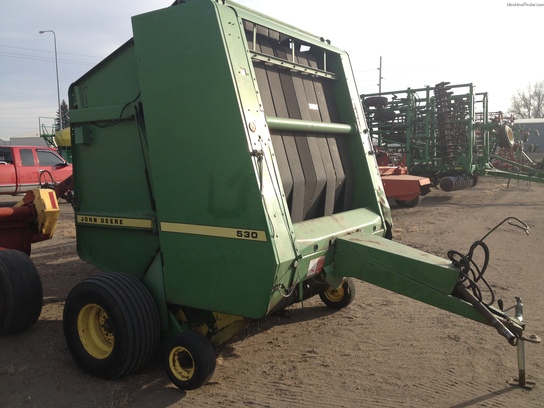 1986 John Deere 530