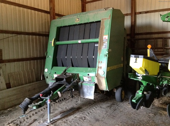 1998 John Deere 566