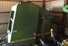 1998 John Deere 566