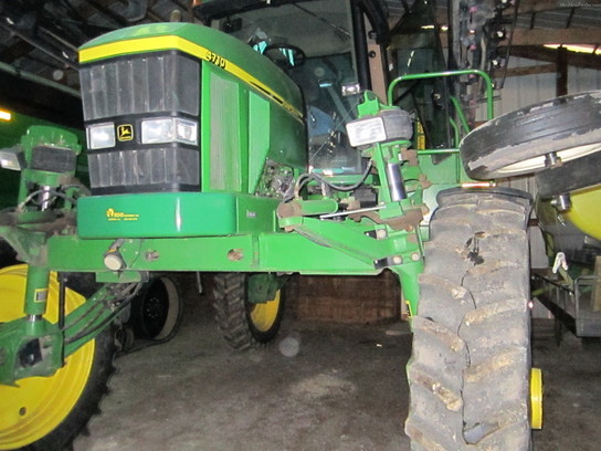 2002 John Deere 4710
